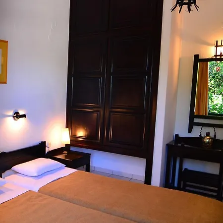 Sirius Aparthotel 2*